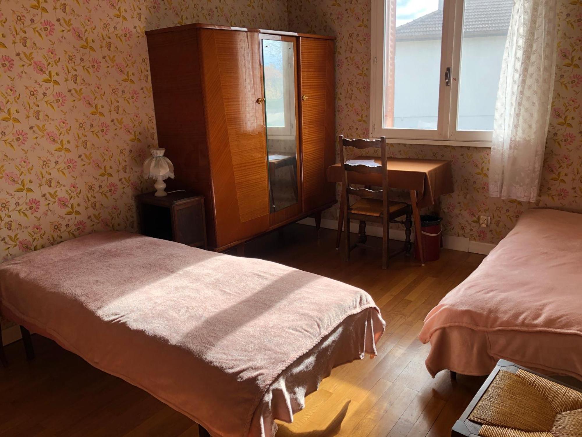 Chambre 2 Dans Un Appartement Bourg-en-Bresse Extérieur photo